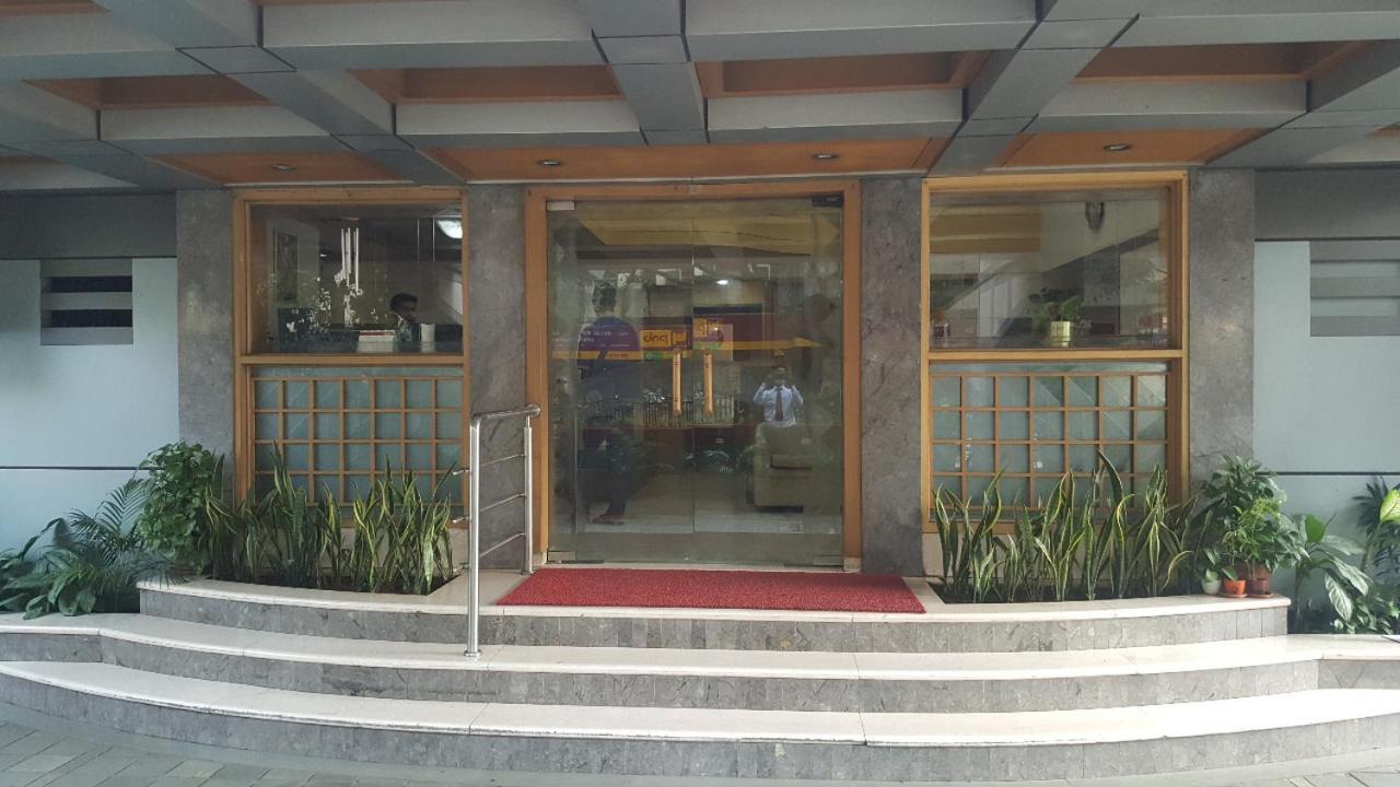Hotel Ashirwad Pune Eksteriør bilde