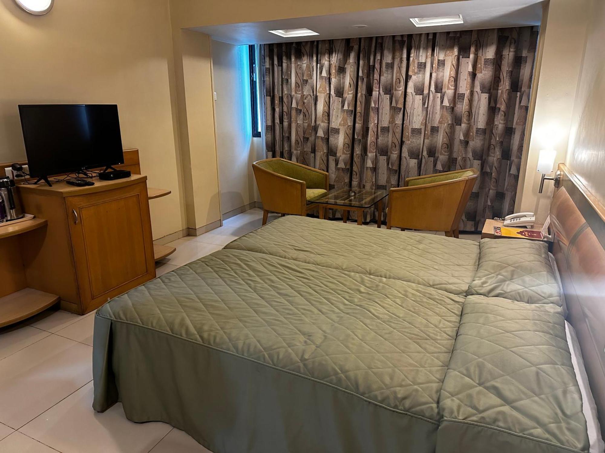 Hotel Ashirwad Pune Eksteriør bilde