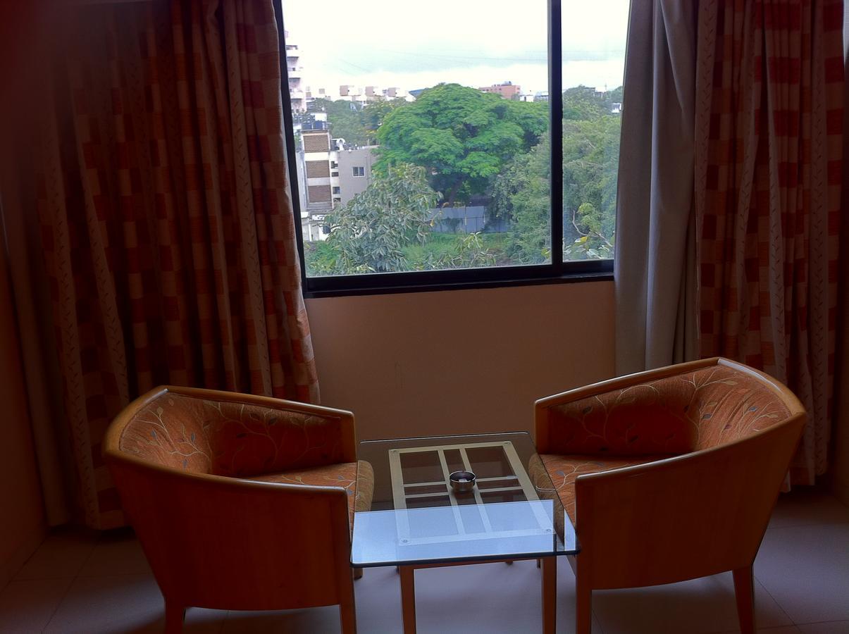 Hotel Ashirwad Pune Eksteriør bilde